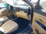 MITSUBISHI OUTLANDER SE JA4AZ3A39JZ****** снимка