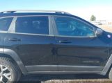 JEEP CHEROKEE TRAILHAWK 4X4 photo