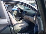 HYUNDAI TUCSON SE KM8J3CA40GU****** снимка