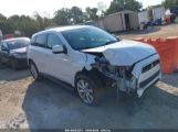 MITSUBISHI OUTLANDER SPORT SE photo