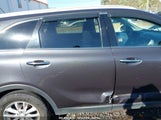 KIA SORENTO 3.3L LX 5XYPGDA55JG****** снимка