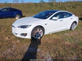 TESLA MODEL S PERFORMANCE DUAL MOTOR ALL-WHEEL DRIVE 5YJSA1E46MF****** снимка