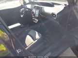 TOYOTA PRIUS FOUR TOURING JTDKARFU0H3****** снимка