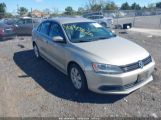 VOLKSWAGEN JETTA 2.5L SE photo