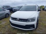 VOLKSWAGEN TIGUAN 2.0T SE/2.0T SE R-LINE BLACK/2.0T SEL снимка