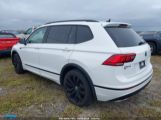 VOLKSWAGEN TIGUAN 2.0T SE/2.0T SE R-LINE BLACK/2.0T SEL снимка