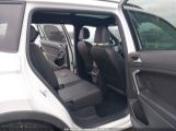 VOLKSWAGEN TIGUAN 2.0T SE/2.0T SE R-LINE BLACK/2.0T SEL снимка