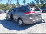 TOYOTA SIENNA XLE V6 5TDYK3DC8BS092705 снимка