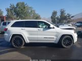 JEEP GRAND CHEROKEE ALTITUDE 4X2 снимка