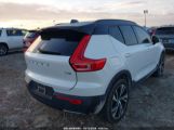 VOLVO XC40 R-DESIGN photo