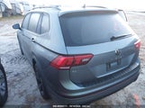 VOLKSWAGEN TIGUAN 2.0T SE R-LINE BLACK/SE BLACK 3VVCB7AXXRM****** снимка