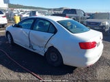 VOLKSWAGEN JETTA 2.0L S 3VW1K7AJXEM****** снимка