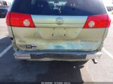 TOYOTA SIENNA XLE снимка