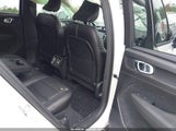 VOLVO XC40 T4 MOMENTUM YV4AC2HK7K2107905 photo