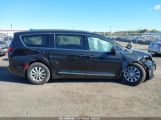 CHRYSLER PACIFICA TOURING L photo