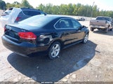 VOLKSWAGEN PASSAT 2.0L TDI SE 1VWBN7A37CC****** снимка