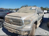 TOYOTA TUNDRA SR5 5.7L V8 5TFDY5F1XJX****** fotografie