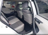 TOYOTA RAV4 XLE 2T3W1RFV9PC249371 снимка