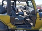 JEEP WRANGLER SAHARA 1J4FA54188L****** снимка