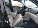 HYUNDAI TUCSON SE KM8J23A43HU****** снимка