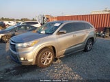 TOYOTA HIGHLANDER XLE V6 5TDKKRFH3FS****** снимка