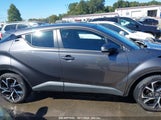 TOYOTA C-HR XLE NMTKHMBX7MR****** снимка