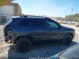 JEEP CHEROKEE TRAILHAWK 4X4 photo