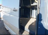 MERCEDES-BENZ SPRINTER 2500 STANDARD ROOF V6 photo