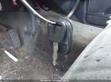 CHEVROLET SILVERADO 2500HD LS 1GCHK23184F****** снимка