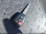 Toyota Rav4 Xle JTMWFREV5HJ712348 снимка
