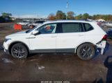 VOLKSWAGEN TIGUAN 2.0T SE/WOLFSBURG EDITION photo