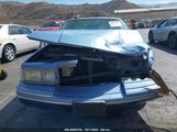 LINCOLN TOWN CAR SIGNATURE/TOURNAMENT 1LNLM82W3RY****** fotografie