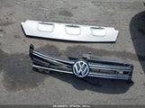 VOLKSWAGEN TIGUAN 2.0T/2.0T S WVGAV7AX8HK037240 снимка