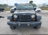 JEEP WRANGLER SAHARA 1J4FA54127L****** снимка