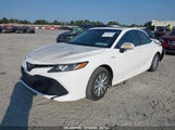 TOYOTA CAMRY HYBRID LE 4T1B31HK4JU****** снимка
