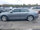 VOLKSWAGEN PASSAT 2.0L TDI SEL PREMIUM снимка