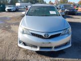 TOYOTA CAMRY SE photo