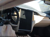 TESLA MODEL S LONG RANGE DUAL MOTOR ALL-WHEEL DRIVE/LONG RANGE PLUS DUAL MOTOR ALL-WHEEL DRIVE 5YJSA1E29LF****** fotografie