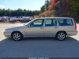 VOLVO V70 SE photo