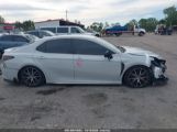 TOYOTA CAMRY SE снимка