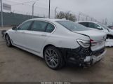 BMW 740I снимка