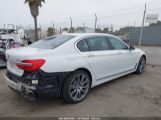 BMW 740I снимка