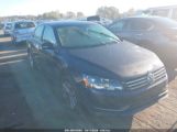 VOLKSWAGEN PASSAT 2.5L SE photo