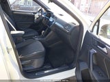 VOLKSWAGEN TIGUAN 2.0T SE R-LINE BLACK 3VV8B7AX9PM****** photo