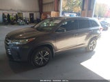 TOYOTA HIGHLANDER LE 5TDBZRFH4KS****** снимка