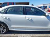 VOLKSWAGEN PASSAT 1.8T R-LINE photo