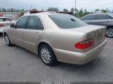 MERCEDES-BENZ E 320 photo