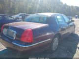 LINCOLN TOWN CAR SIGNATURE LIMITED снимка