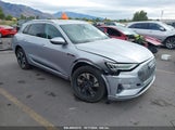 AUDI E-TRON PREMIUM QUATTRO WA1AAAGE5NB****** снимка