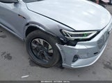 AUDI E-TRON PREMIUM QUATTRO WA1AAAGE5NB****** снимка